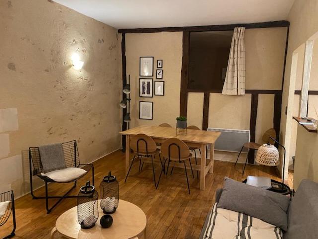 ポアティエIlot Des Cordeliersアパートメント エクステリア 写真